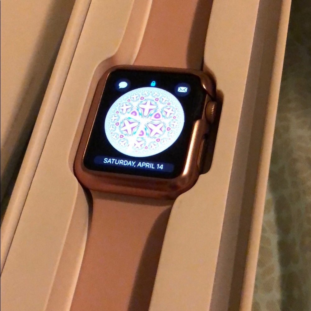 BNWT Rose Gold Apple Watch Series 3 42MM